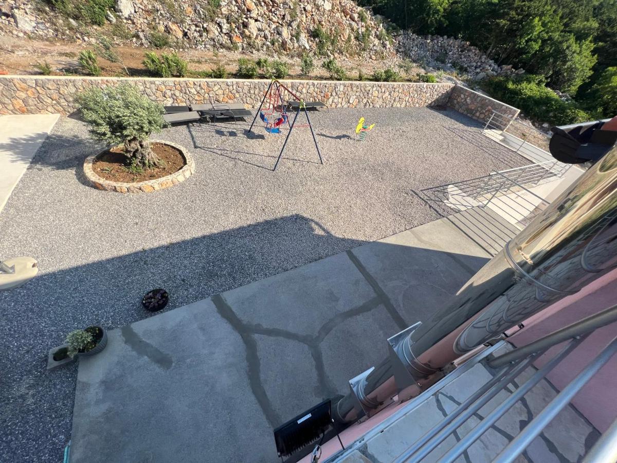 Cosic Apartment Klenovica